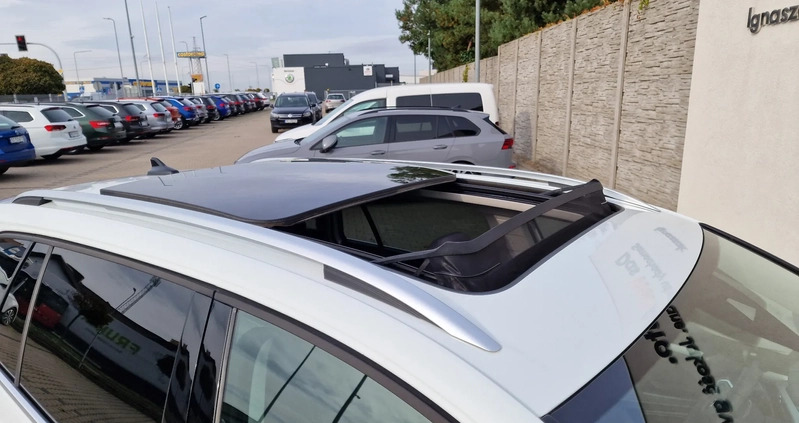 Volkswagen Golf cena 154900 przebieg: 40628, rok produkcji 2021 z Brzozów małe 667